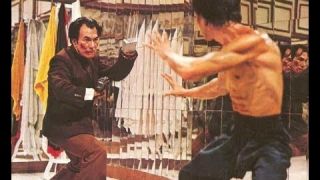 Enter the Dragon. Mirror Room