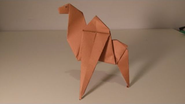 ORIGAMI - jak zrobić wielbłąda z papieru